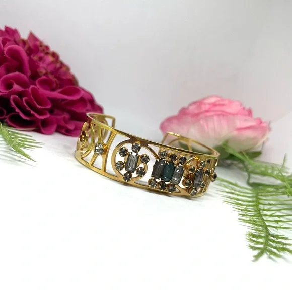 VINTAGE⚜️ORNATE Crystal Embellished Bangle Cuff Bracelet - Picture 5 of 10